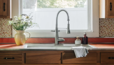 a sink that&rsquo;s recently been cleaned